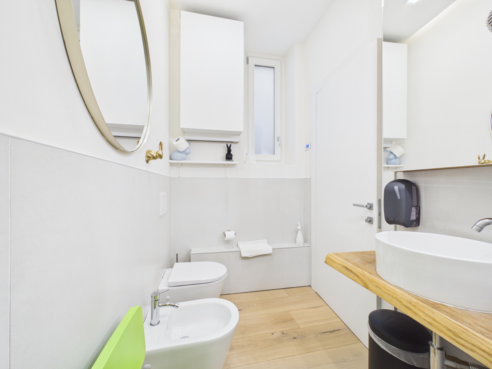 Bagno privato con lavabo e bidet