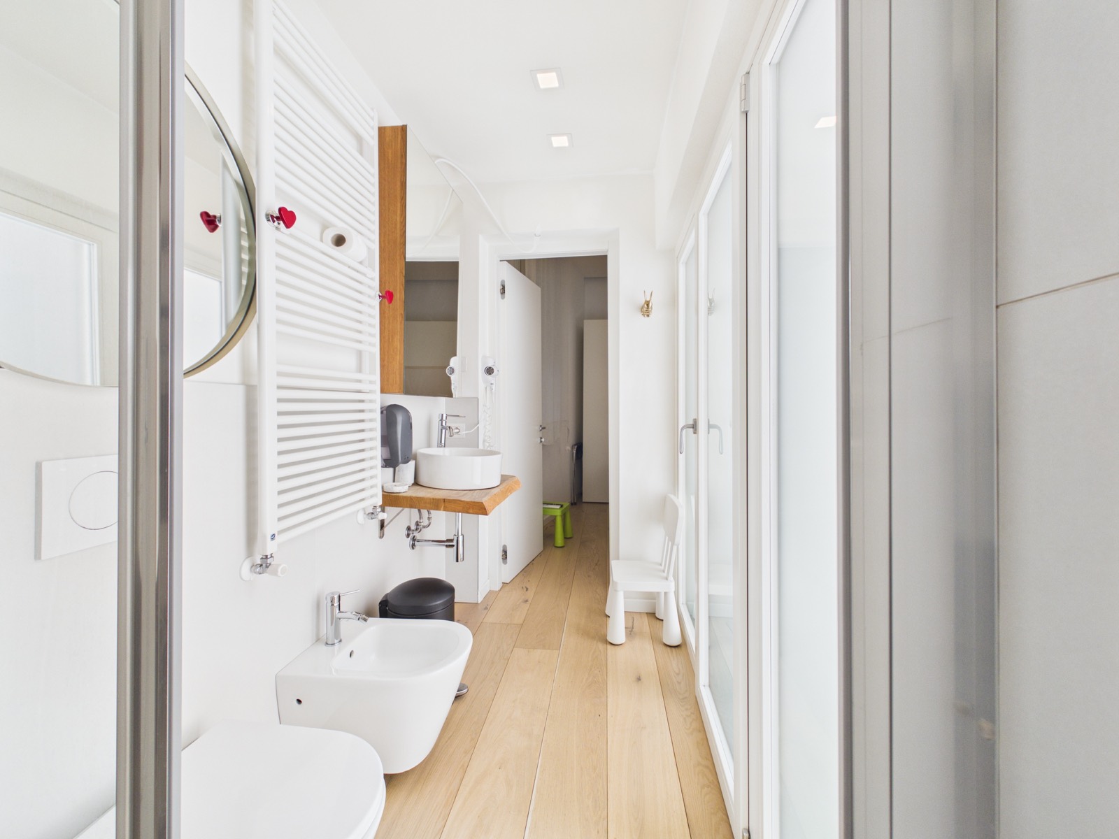 Bagno privato con doccia e bidet